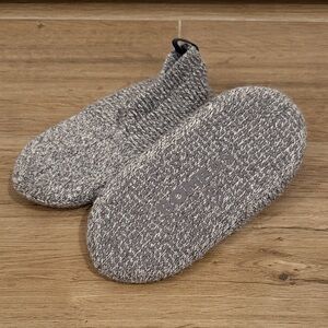 Bombas Gray Women's Gripper Slippers